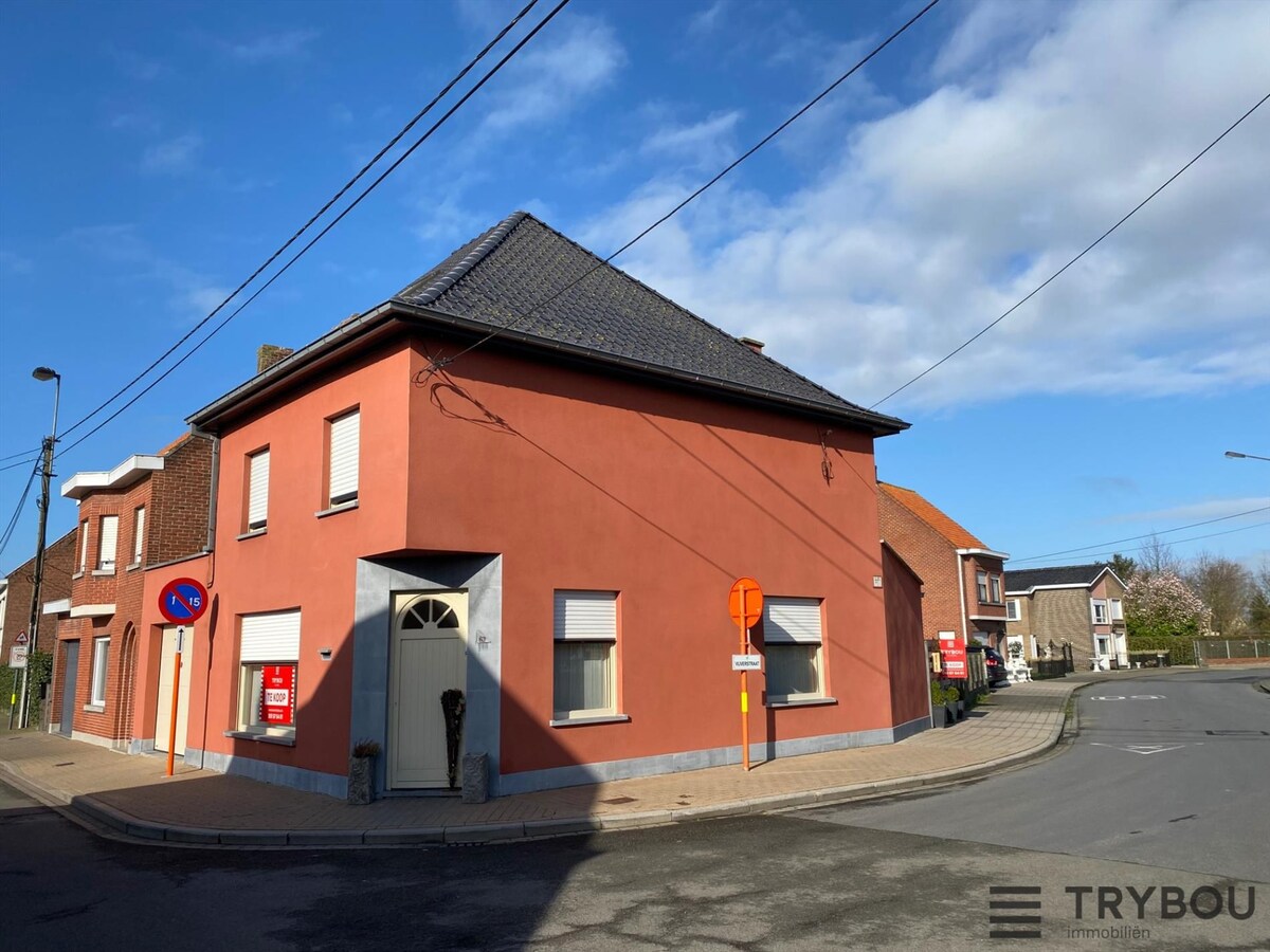 Gerenoveerde hoekwoning met 3 slaapkamers te Houthulst 