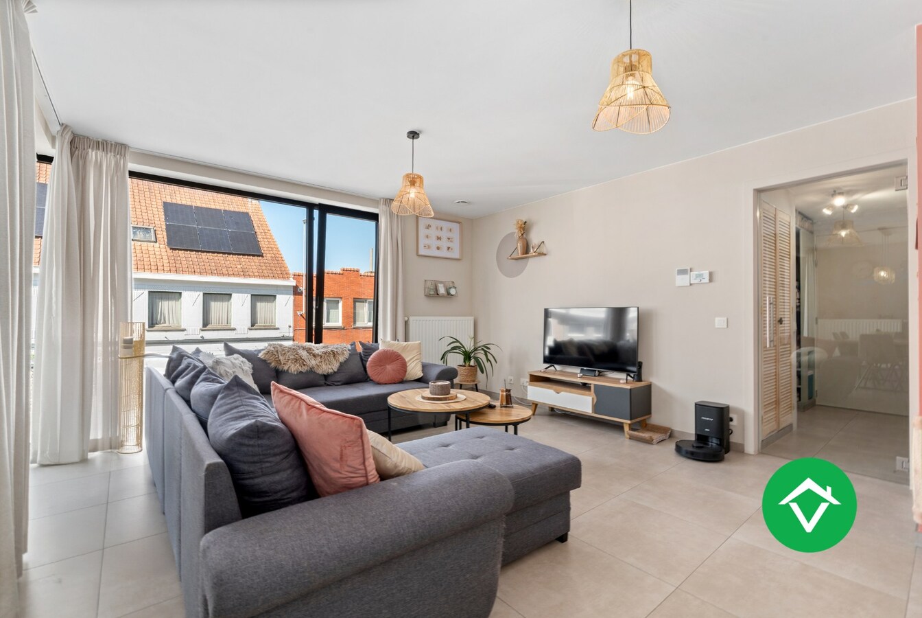 Recent nieuwbouwappartement gelegen op topligging te Eernegem 