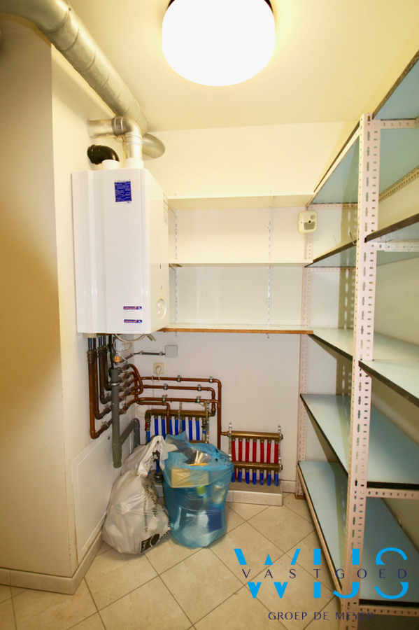 3 slaapkamerappartement met garage in hartje Assenede ! 