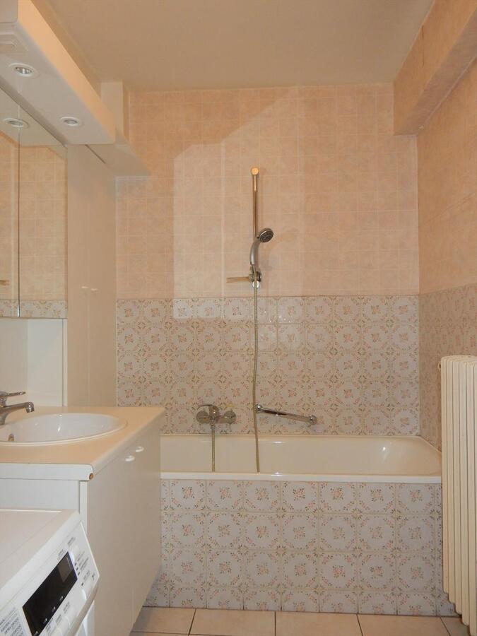 Zonnig hoekappartement 2slpk 