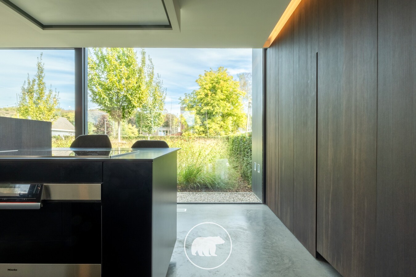 Buitengewone design villa op unieke ligging te Lochristi 