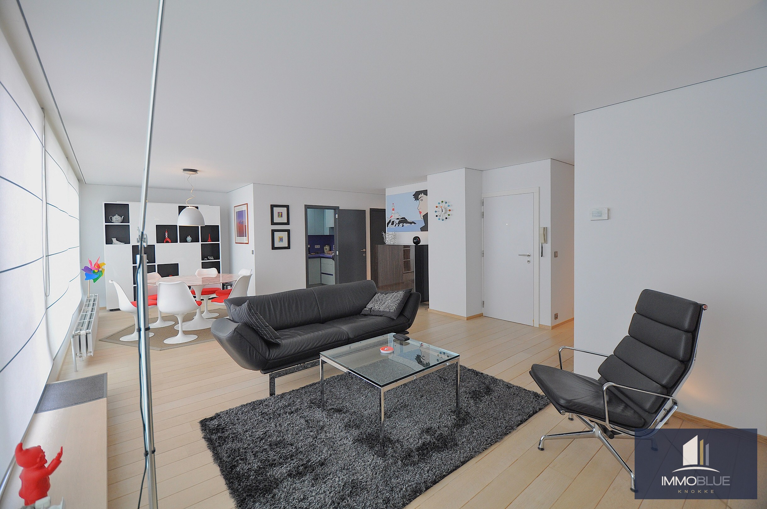 Exclusief: instapklare penthouse met een ruim zonnig terras. 