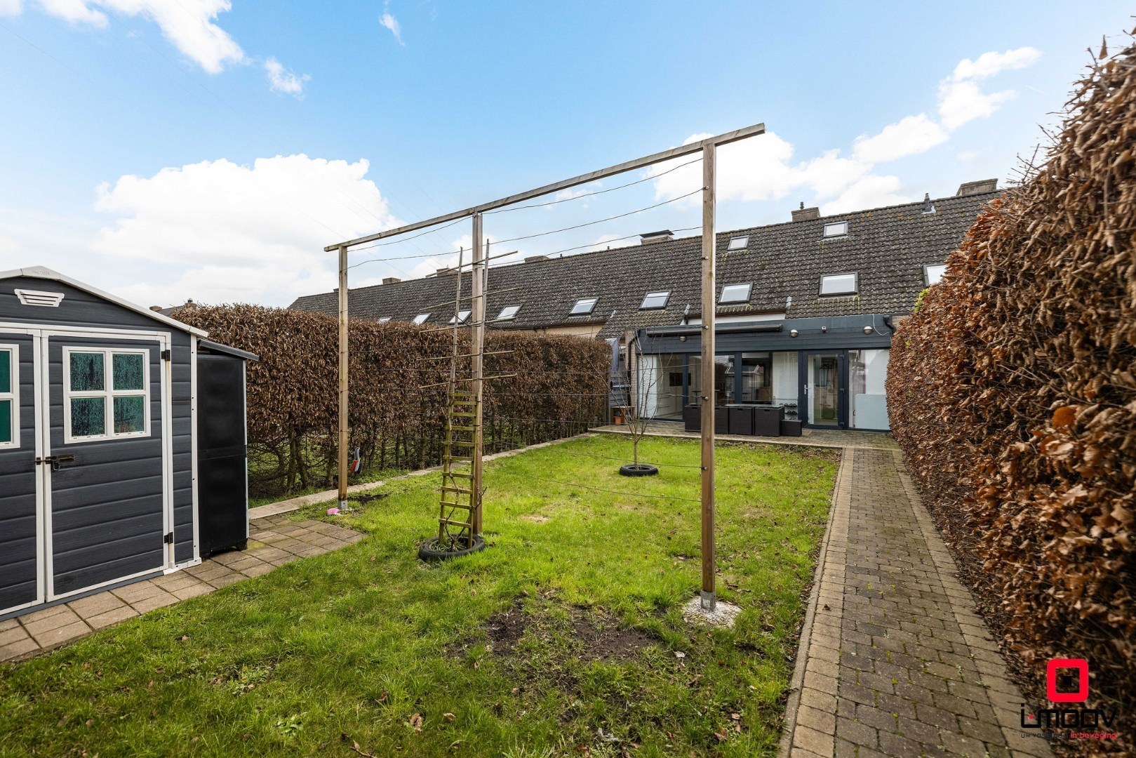 Ruime gezinswoning met tuin en aparte kangoeroewoning 