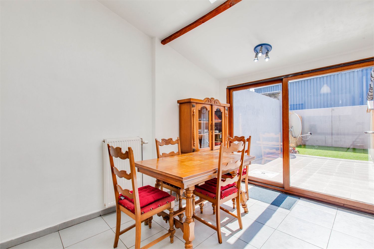 Gerenoveerde, lichtrijke woning in een bruisende buurt 