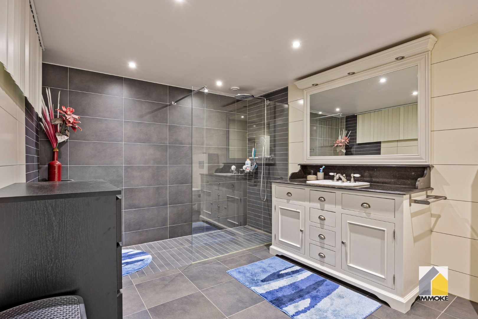 Ruim, energiezuinig appartement met 2 slpk en zonneterras. 