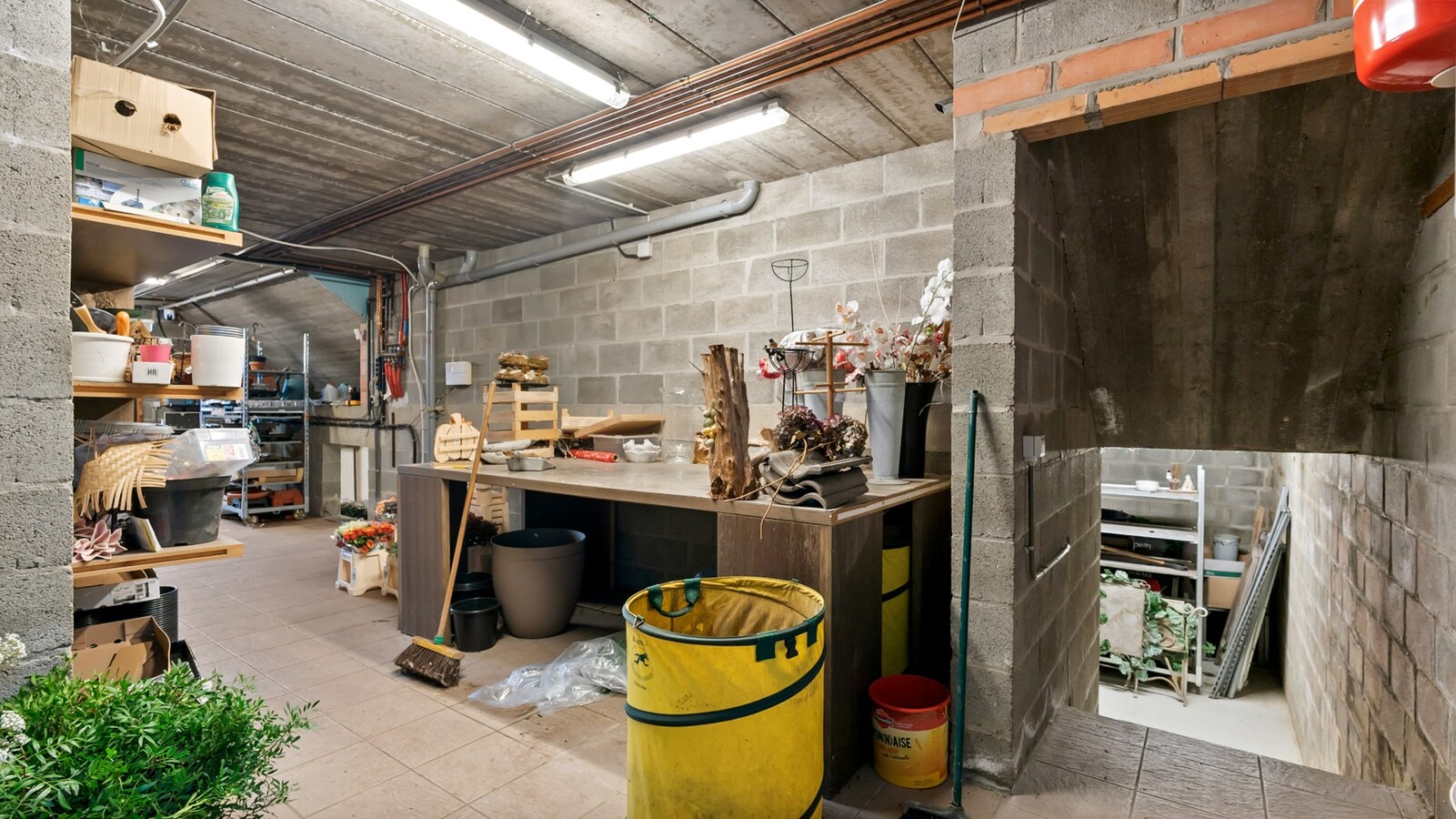 KESSEL-LO Handelspand + garage 