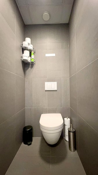 Commercieel gelijkvloers kantoor te huur nabij het station Wetteren