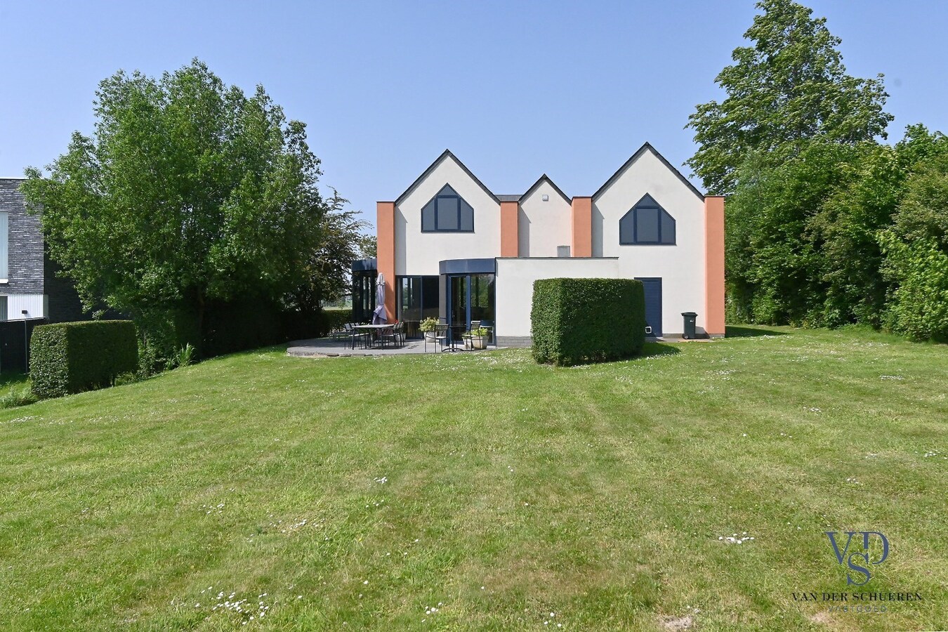 Uitzonderlijke eigendom in uitzonderlijke omgeving. 