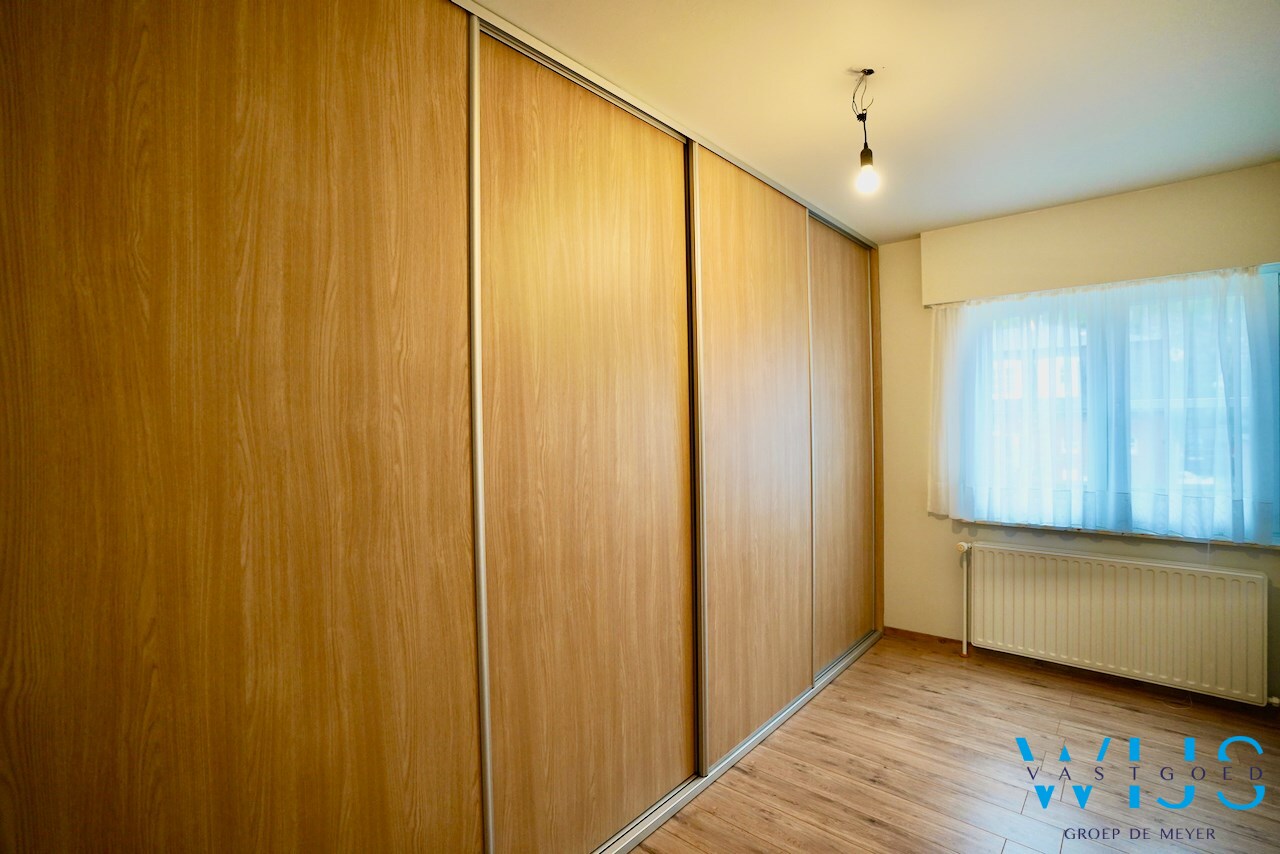 Woonhuis met 6 slaapkamers op TOPlocatie te EVERGEM ! 