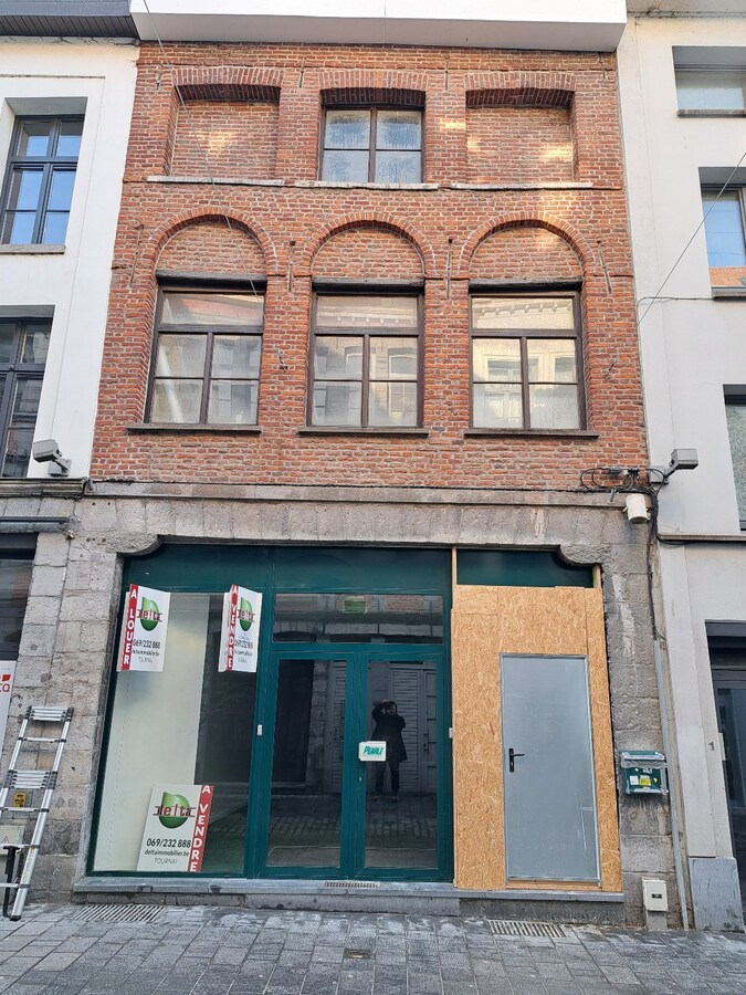 Surface commerciale état neuf 