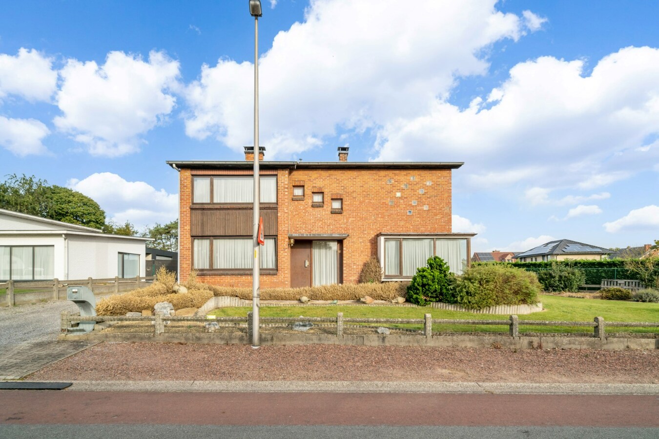 Te renoveren woning op ideale locatie 
