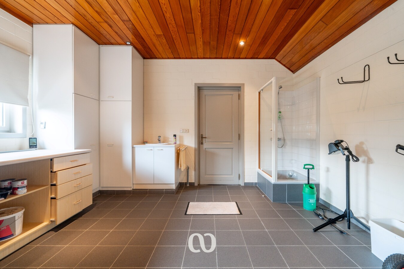 Prachtig onderhouden villa op meer dan 2.000 m² in Kaster 