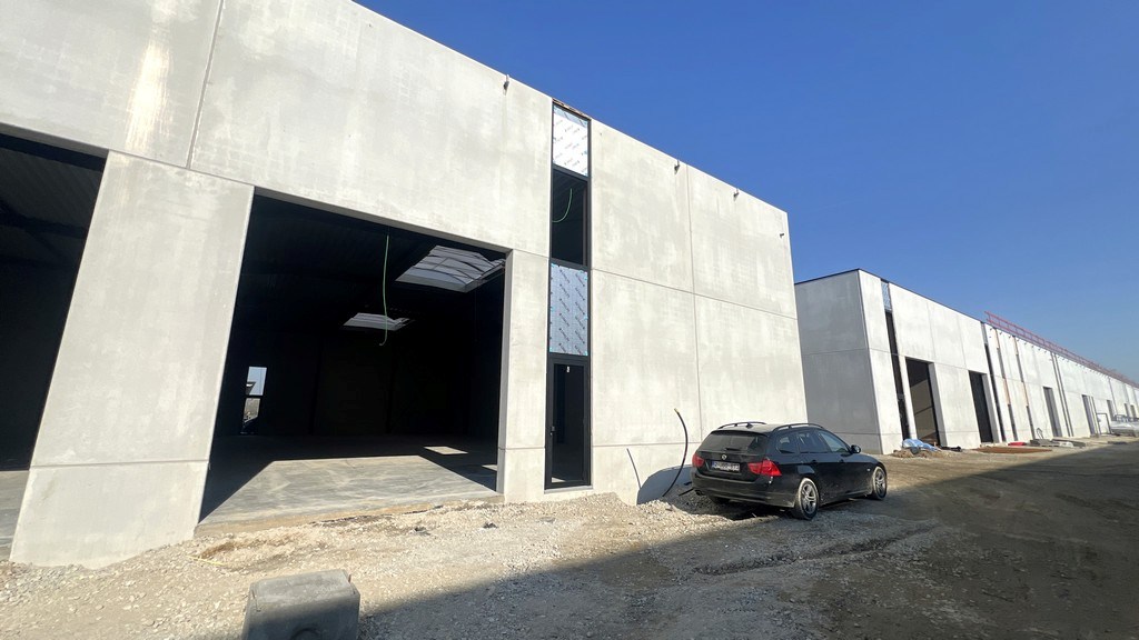 Nieuwbouw opslagruimte te huur in Deinze