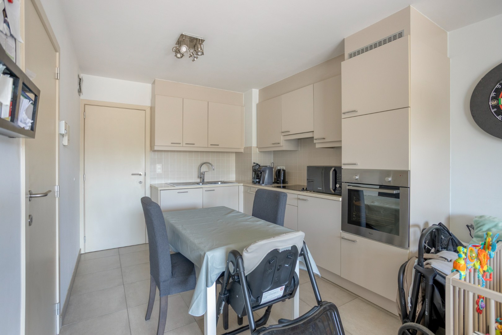 Energiezuinig en instapklaar appartement met 2 slpk. in het centrum van Geel 