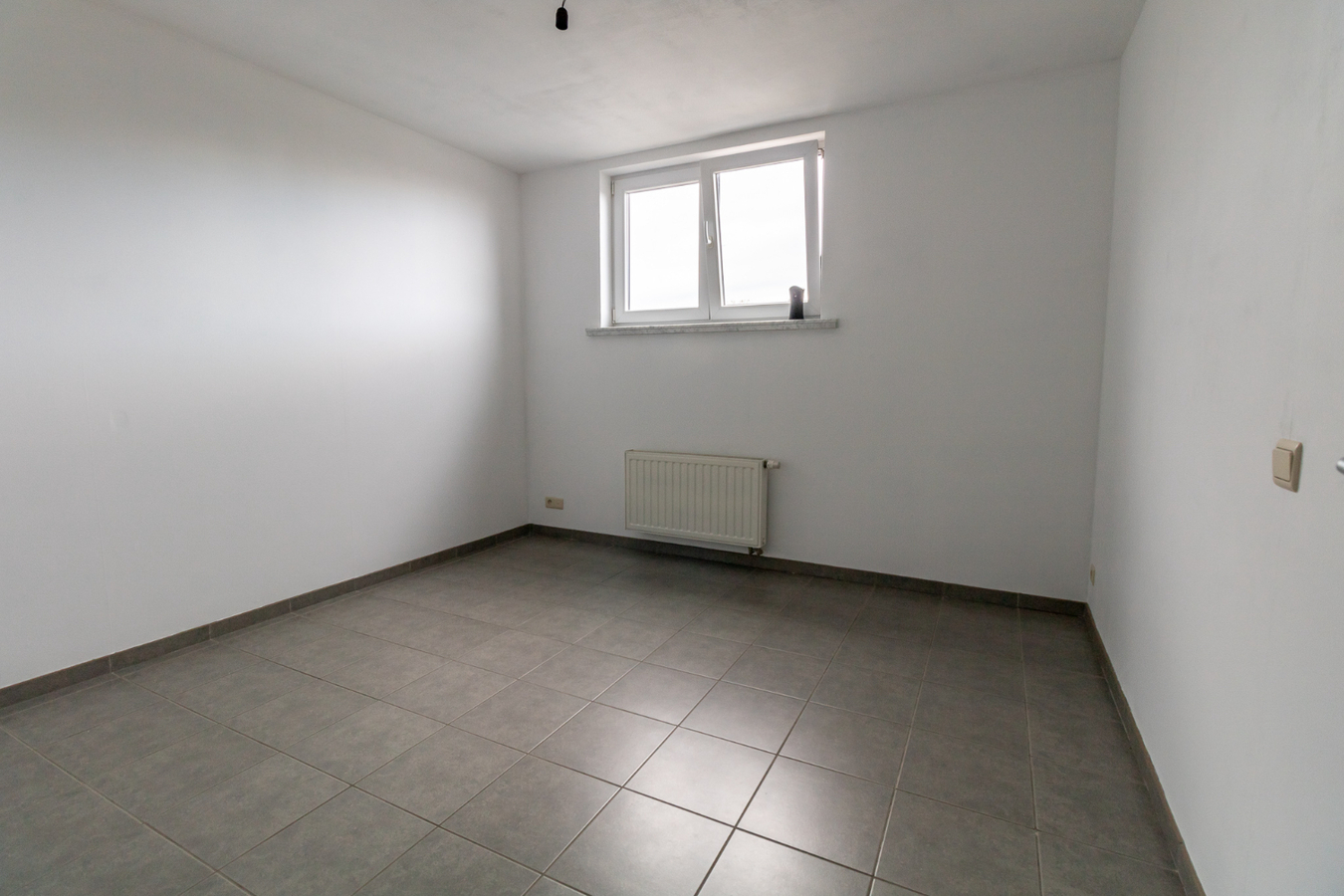 Recent vernieuwd appartement te Gistel met garage 