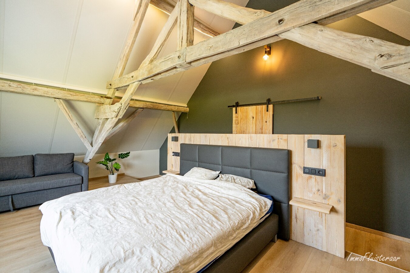 Maison semi-ouverte avec écuries, piste et prairies sur environ 1,5 ha à Sint-Katelijne-Waver (Optionnel : possibilité d'acheter une prairie d'environ 1 ha en plus) 