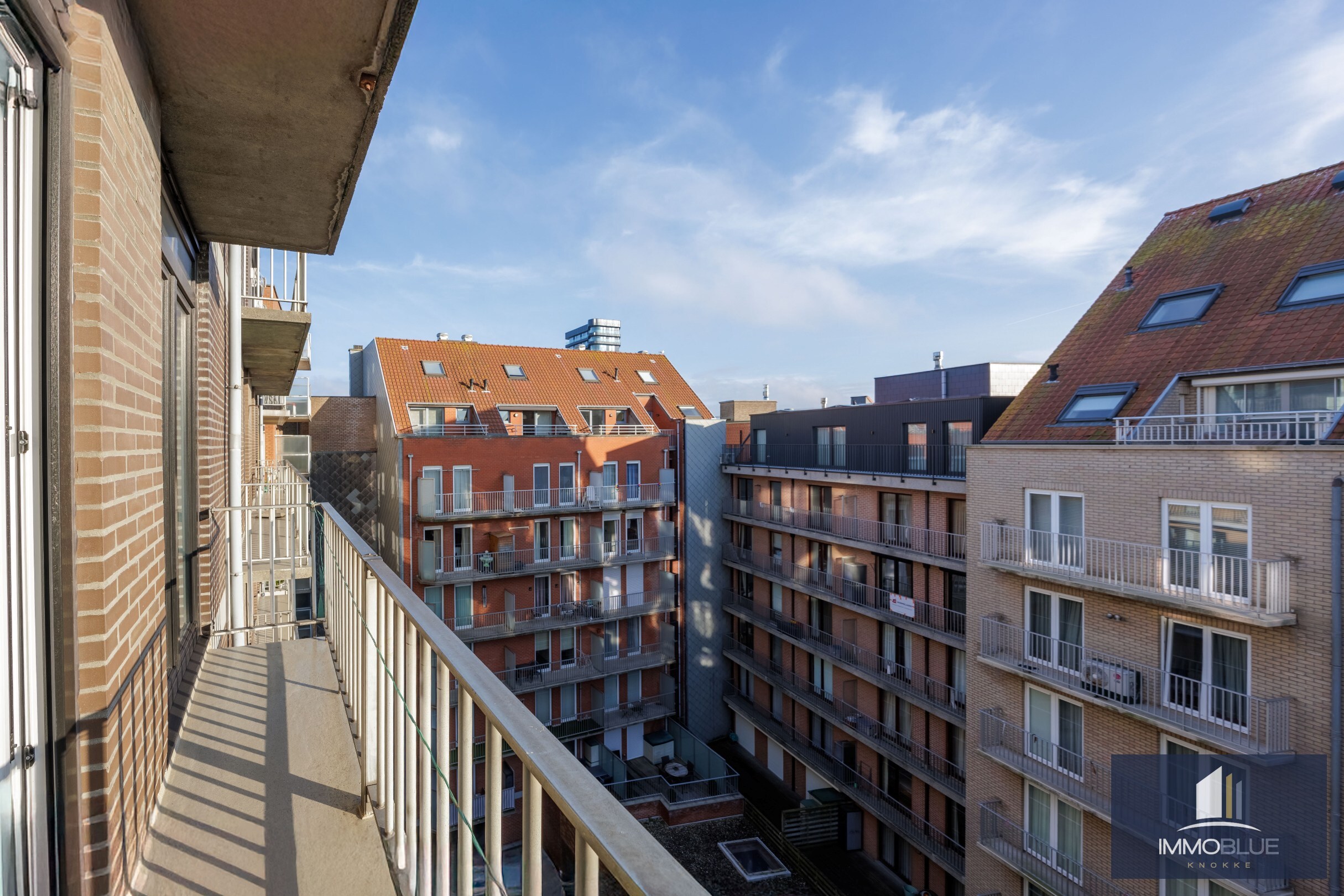 Appartement met frontaal zeezicht. 