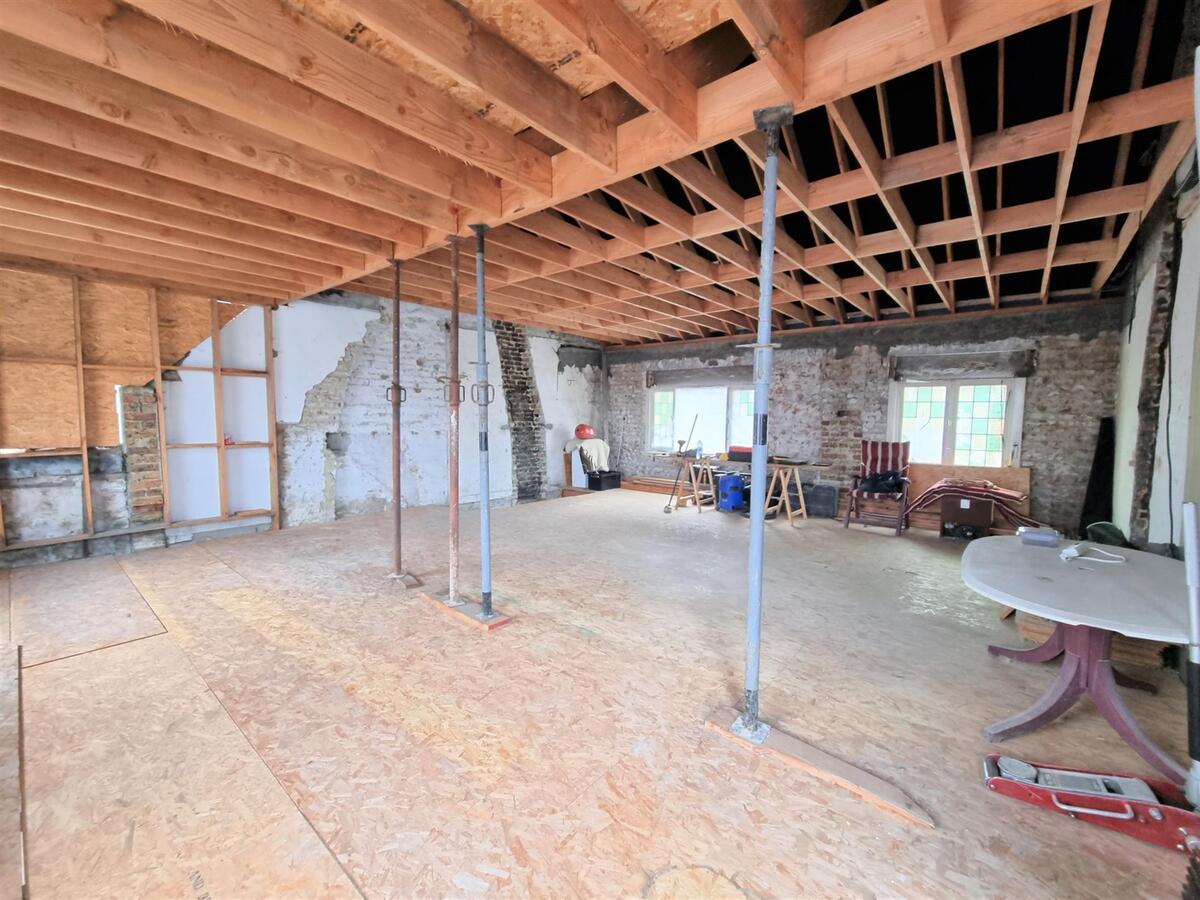 Woning met garage in ruwbouw op 400m² grond - Lissewege 