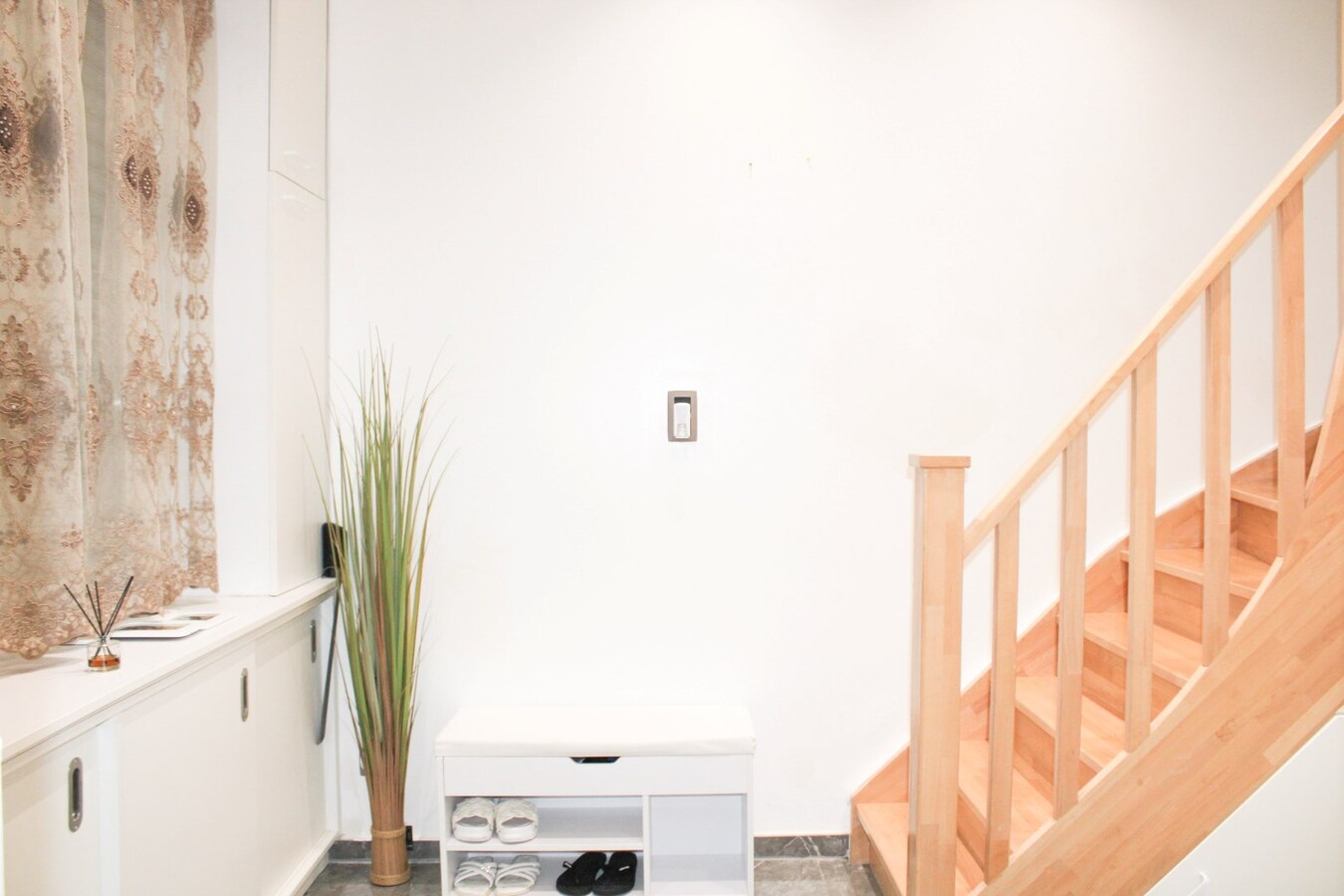 Instapklare woning in het hart van Sint-Niklaas met 5 slaapkamers en inpandige garage 