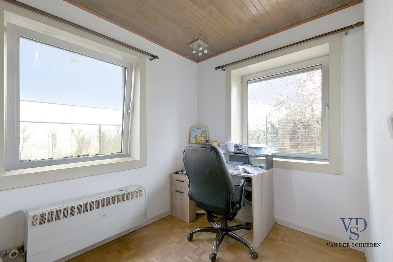 Tijdloze villa in residentiële wijk te Nazareth. 