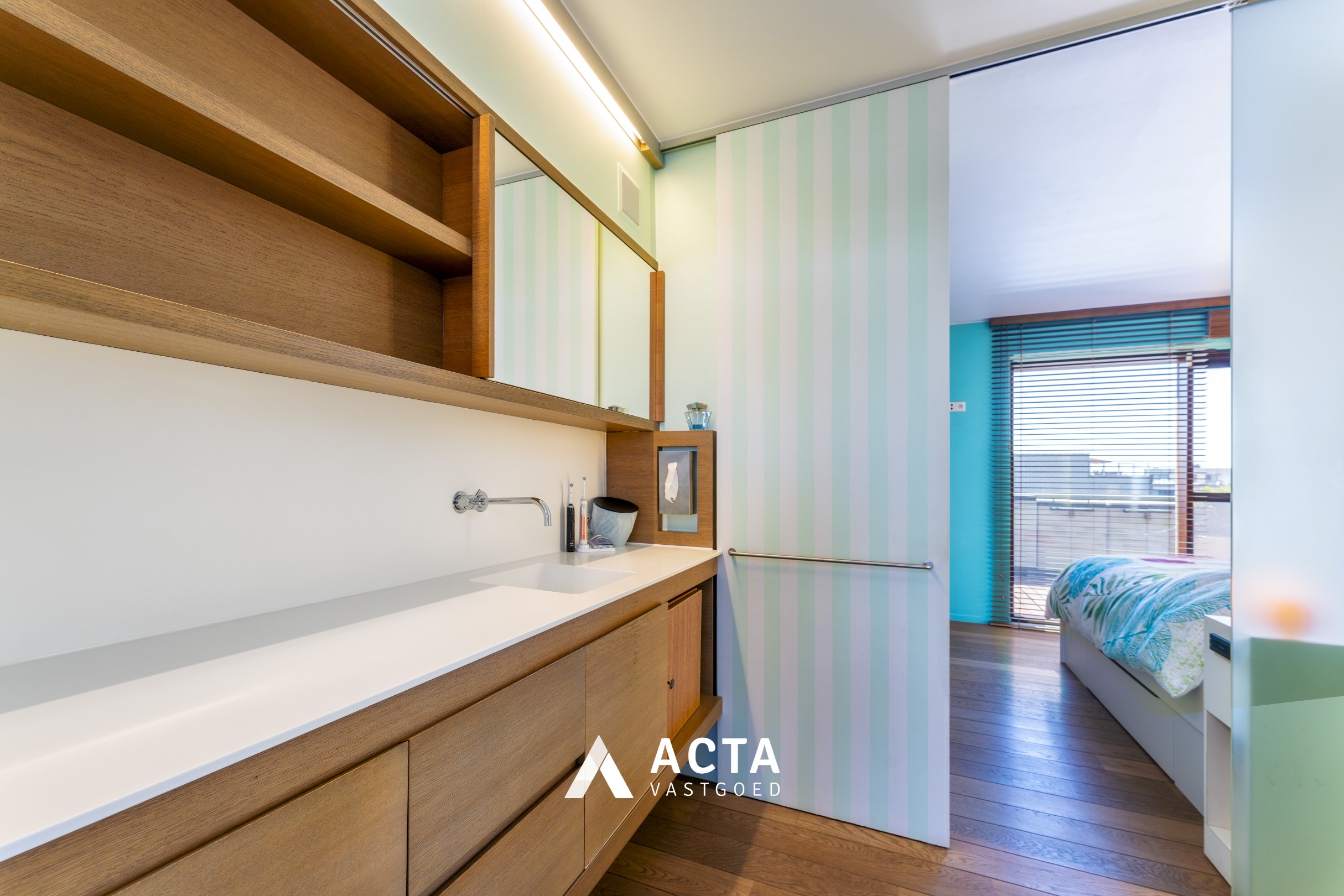 Luxueus dakappartement met 3 slaapkamers en panoramische terrassen in hartje Oostende 