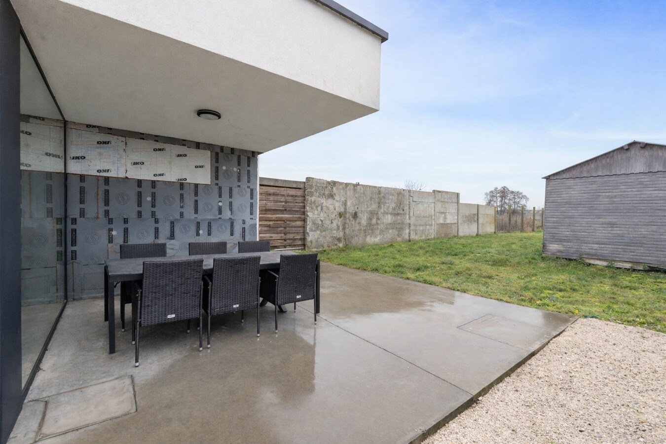 Instapklare gezinswoning met 3 slaapkamers en open veldzicht in Koekelare 