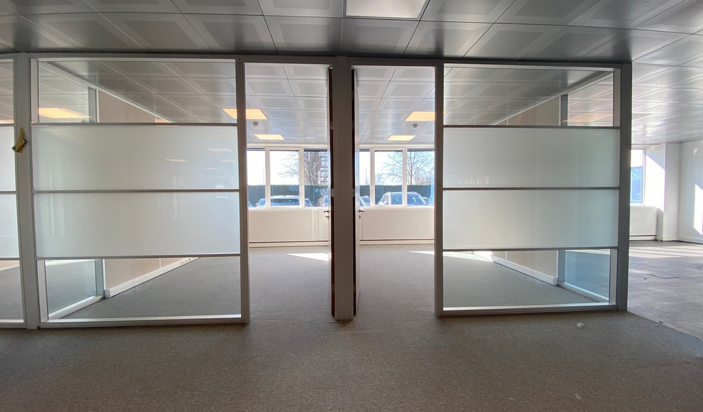 Kantoorruimte te huur in Sluispark aan R4 in Merelbeke