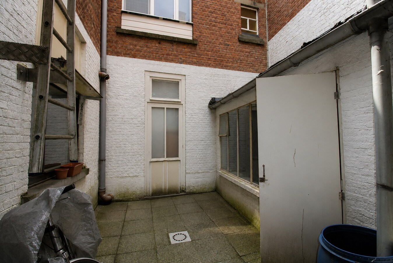 Interessante investeringsopportuniteit: opbrengsteigendom met drie appartementen in Sint-Niklaas 