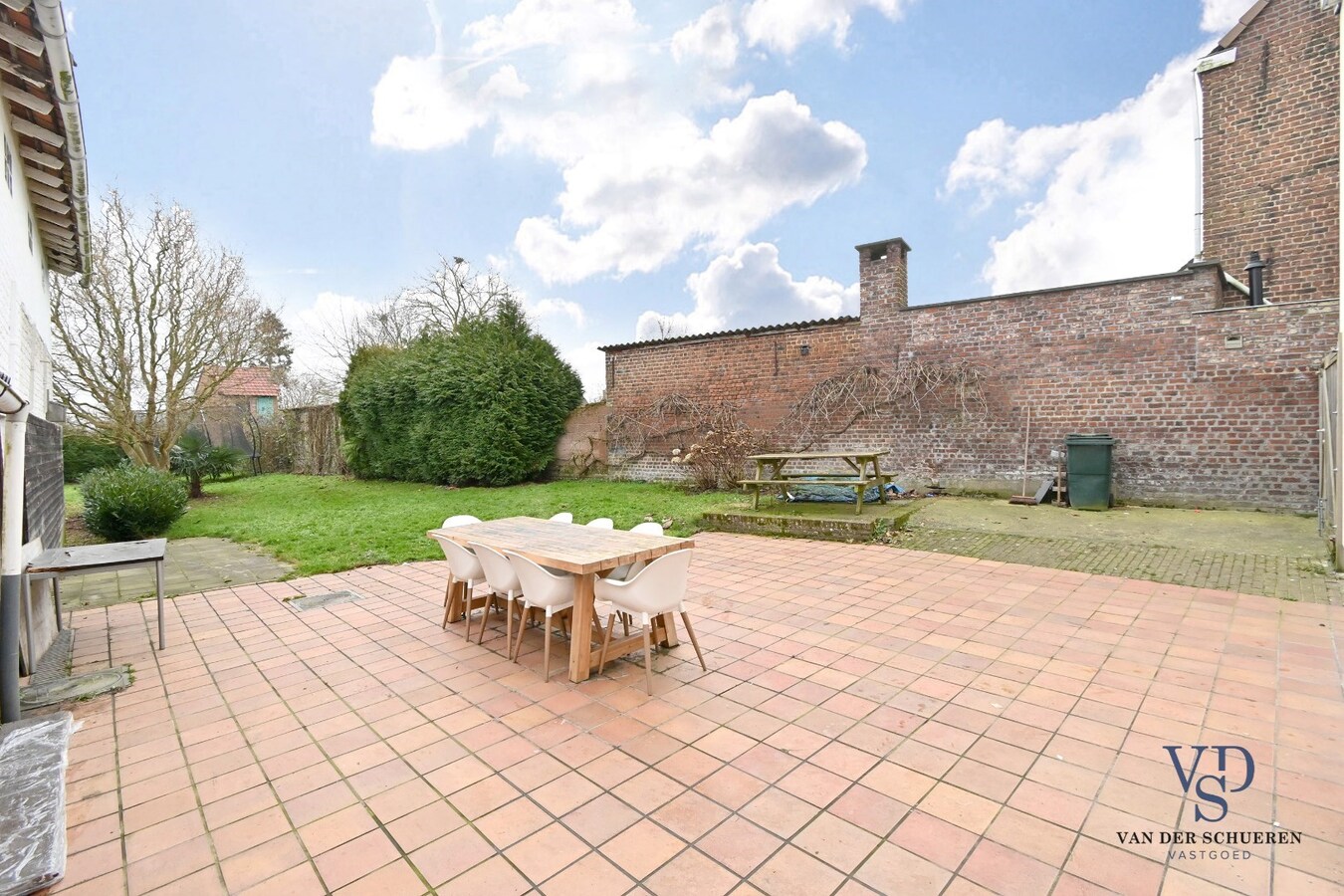 Bijzonder ruime, energiezuinige (EPC label B) gezinswoning 