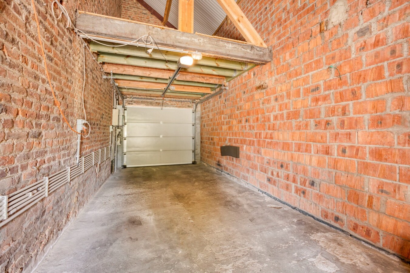 Prachtige woning met tuin, terras en garage 