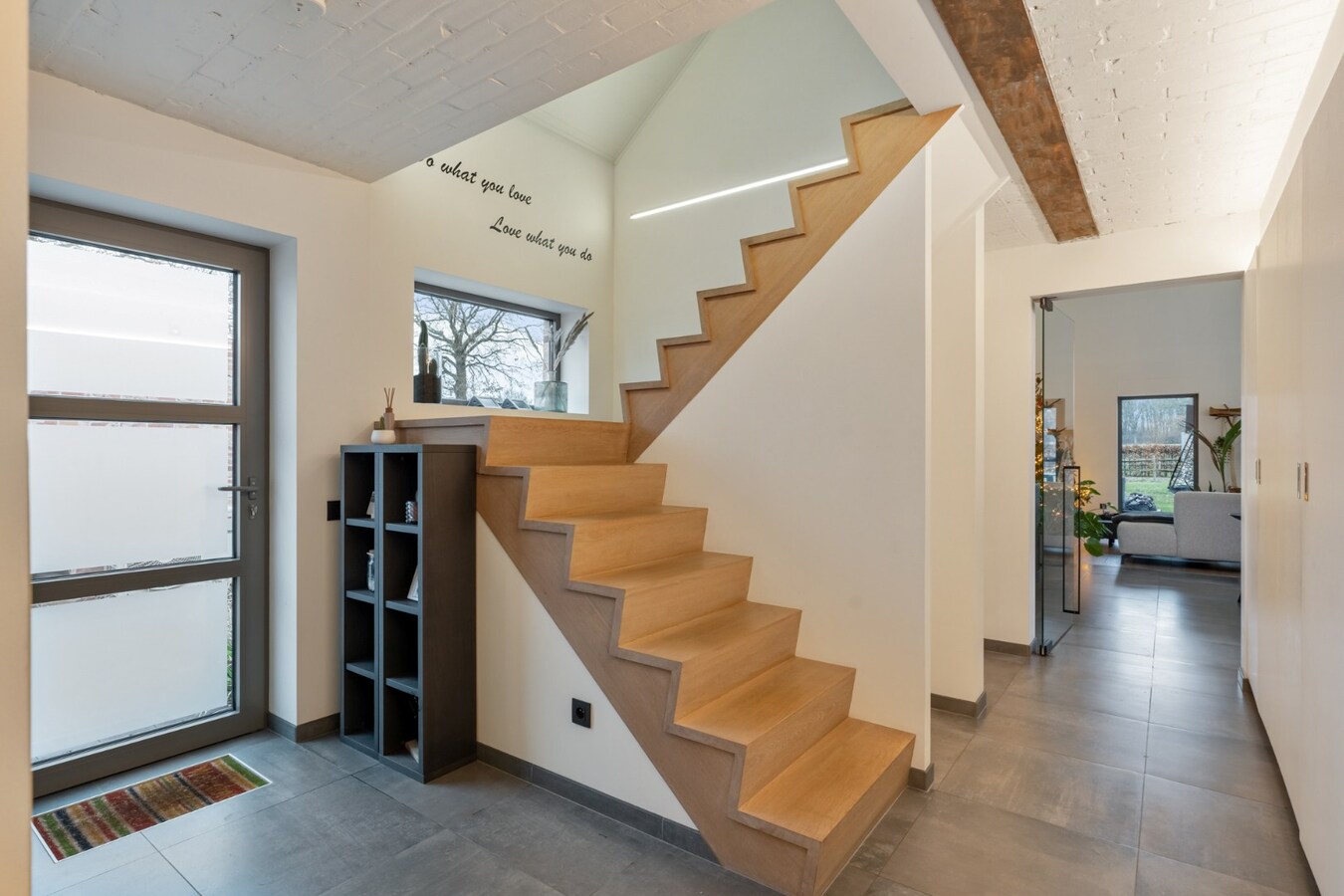 Uniek landhuis op een perceel van +/- 27 are in een GROENE oase 