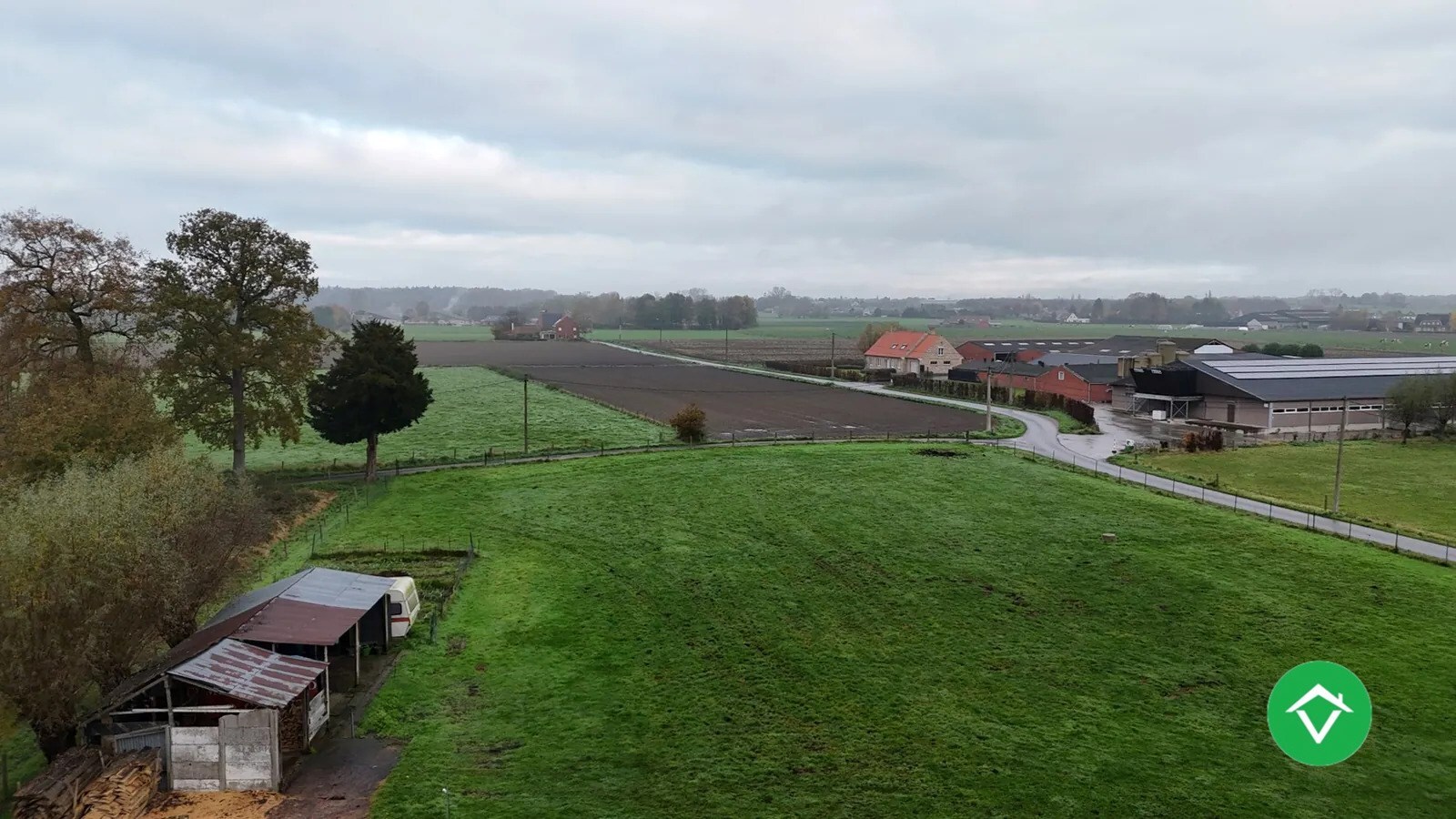 Rustig gelegen te renoveren woning in Torhout 