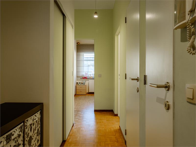 Uitermate goed gelegen gelijkvloersappartment. 