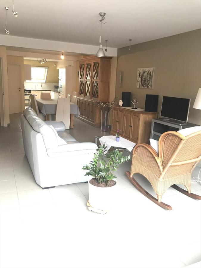 RUIM DUPLEX APPARTEMENT  NABIJ STRAND BREDENE DUINEN 