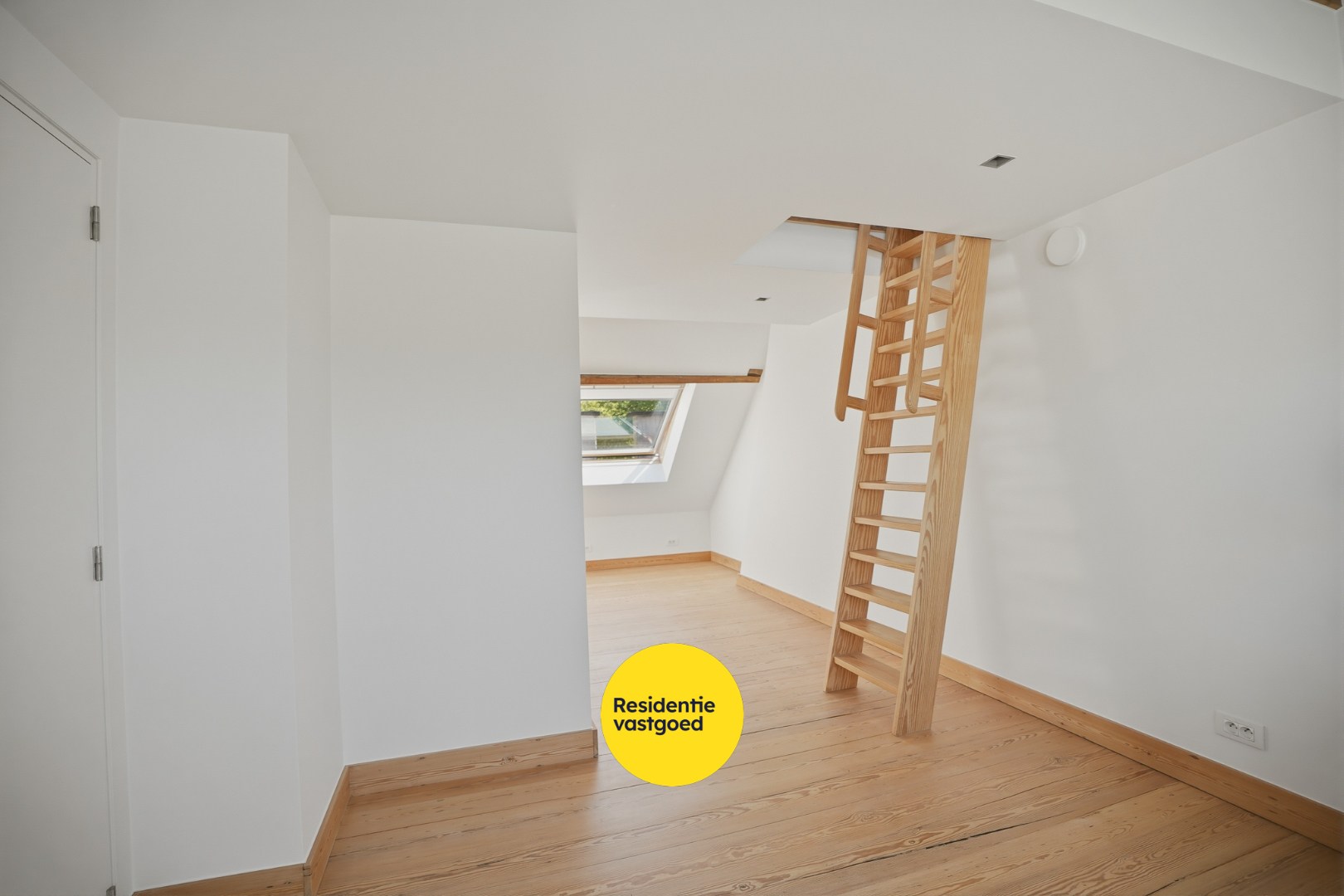 Exclusief gerenoveerd burgerhuis met zonnige stadstuin! 
