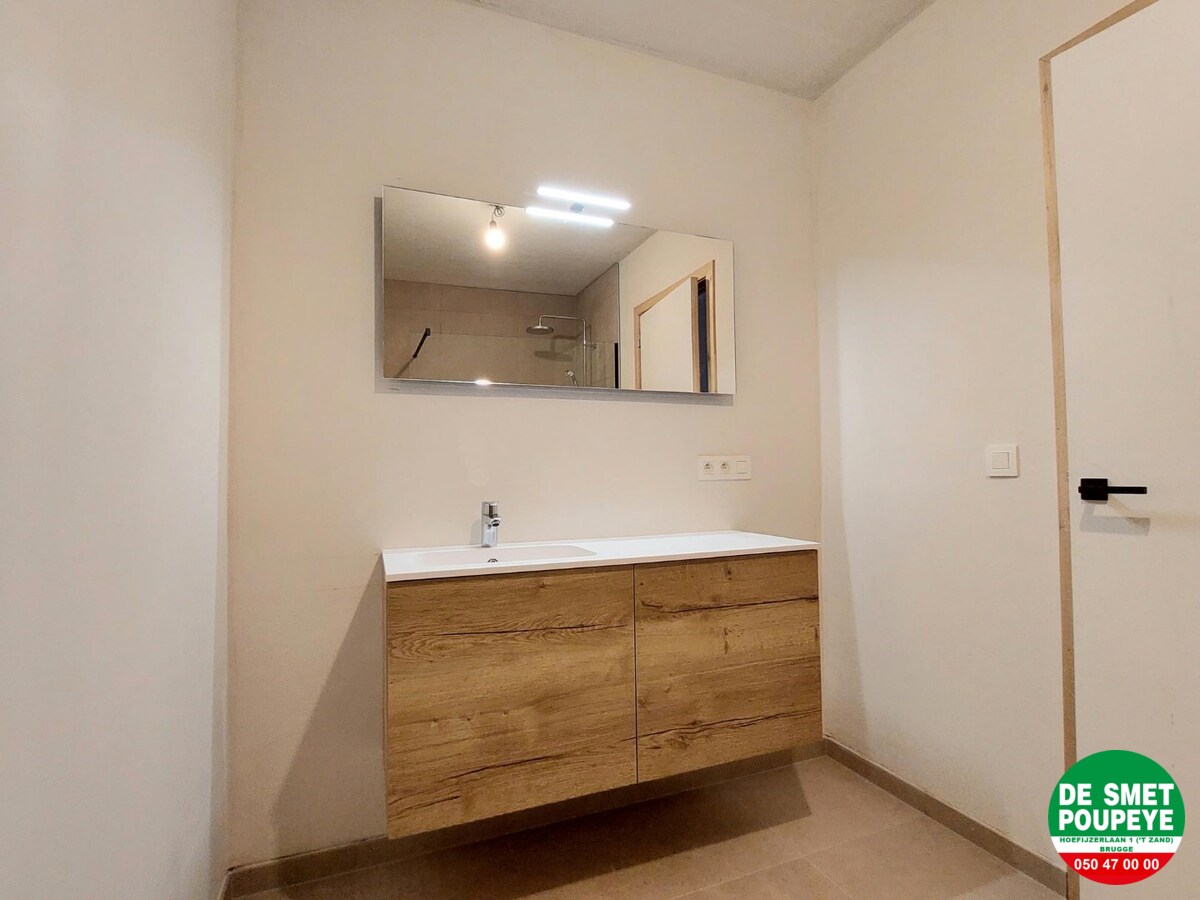 Gelijkvloersappartement met terras en tuin 