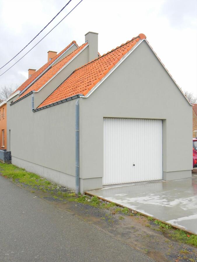 Ruime opgeknapte woning te Jabbeke 