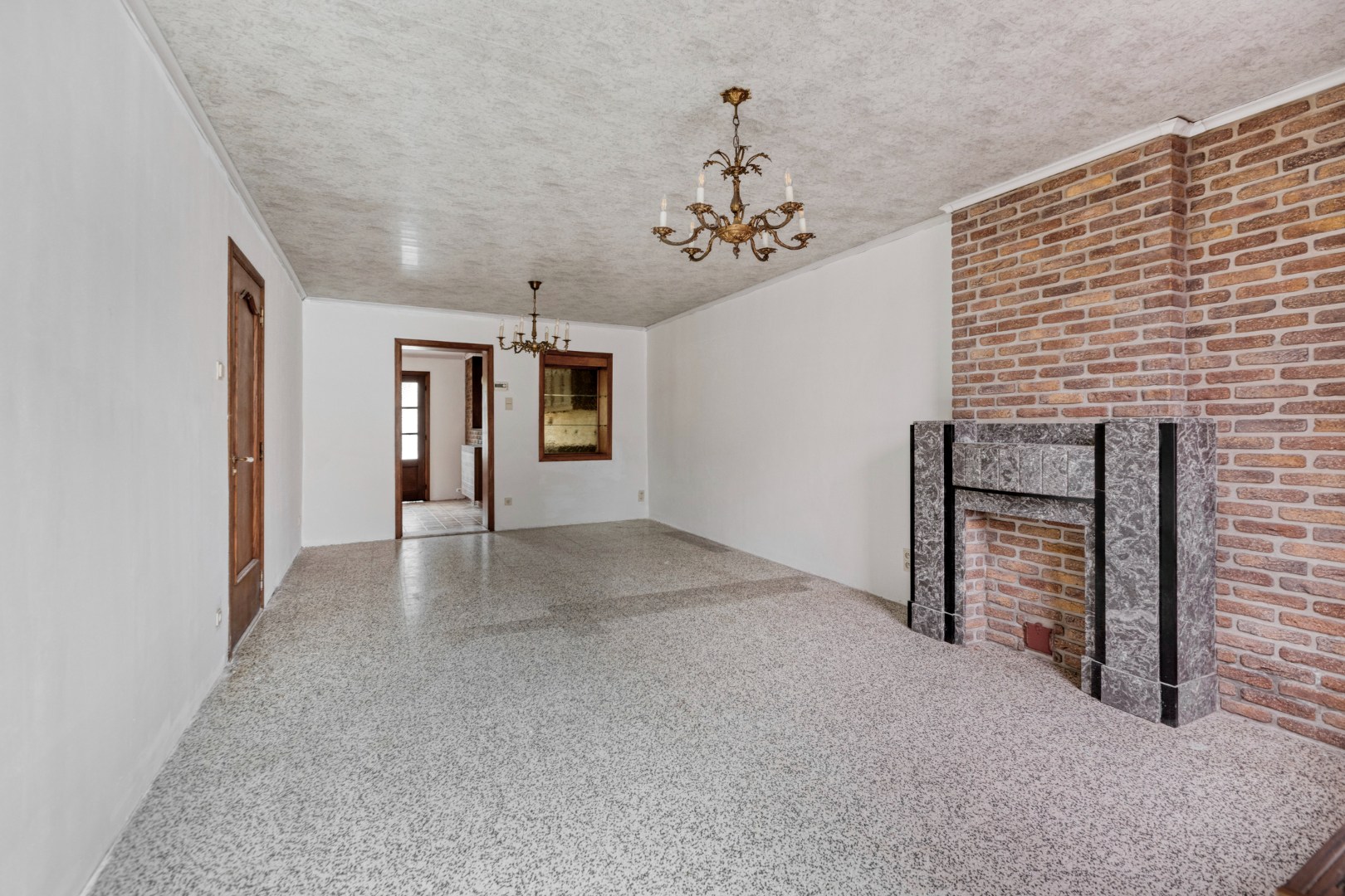 Woonkamer met sierschouw