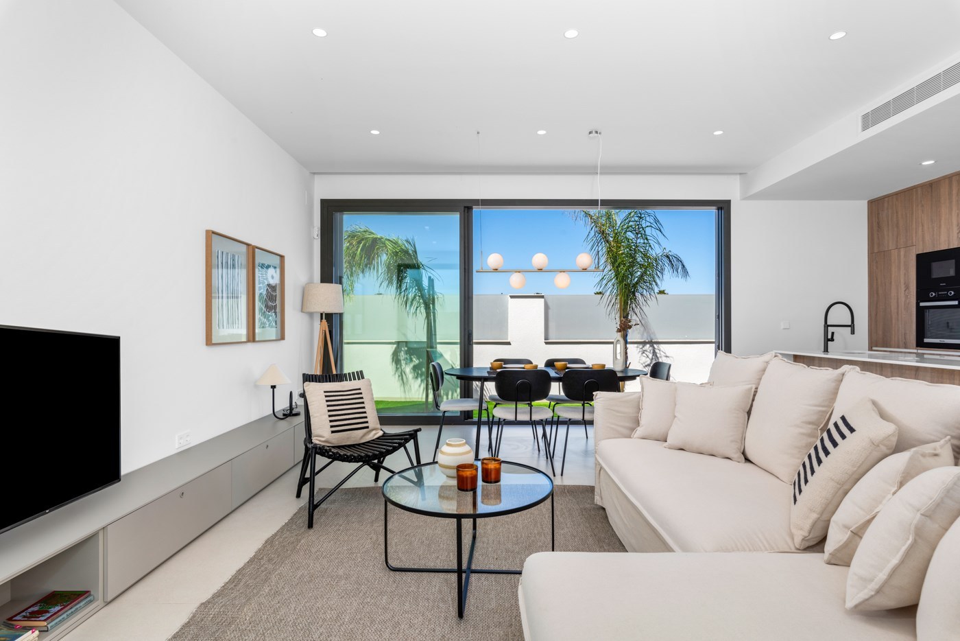 Nieuwbouw villa met 3 slaapkamers en privé zwembad  - Los Alcazares 