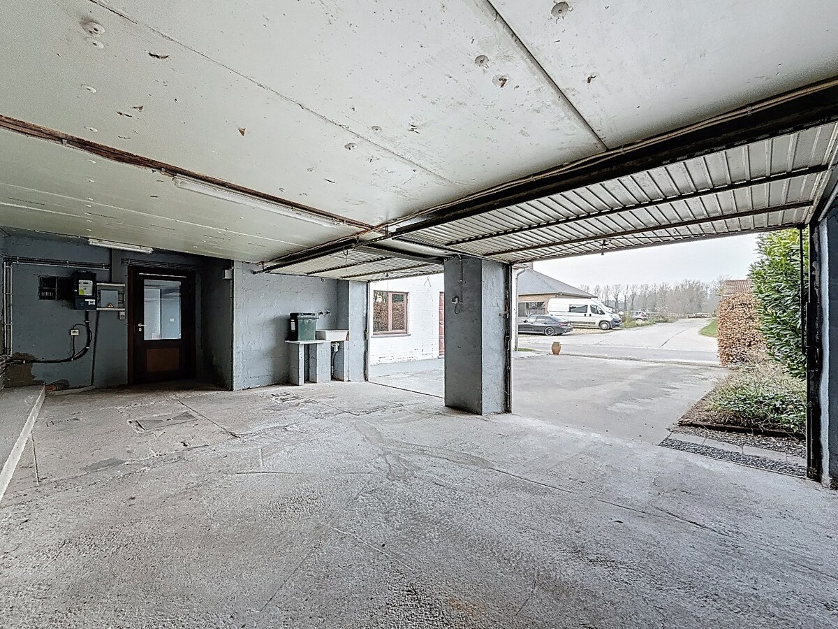 Rustig gelegen HOB met dubbele garage en tuin te Zwalm 