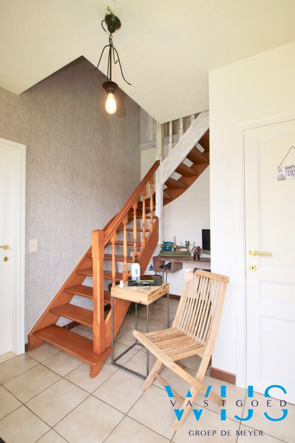 Instapklaar woonhuis met 4 slaapkamers, ruime tuin &amp; garage te ERTVELDE ! 