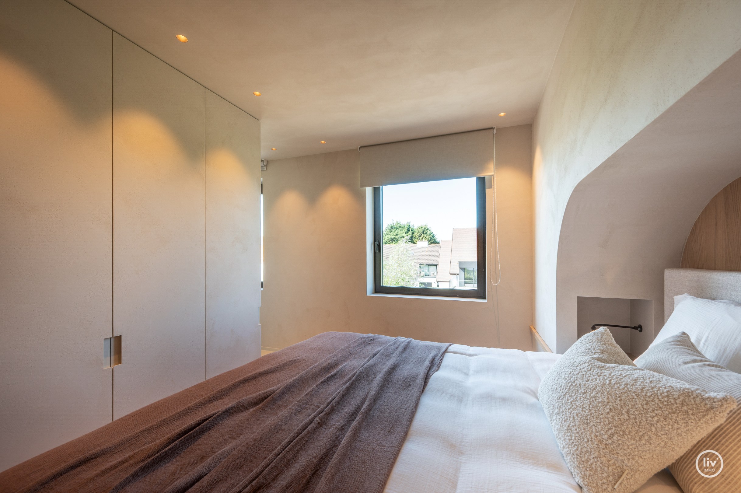 Luxe, comfort kortom een prachtig gerenoveerde woning in hartje Knokke. 