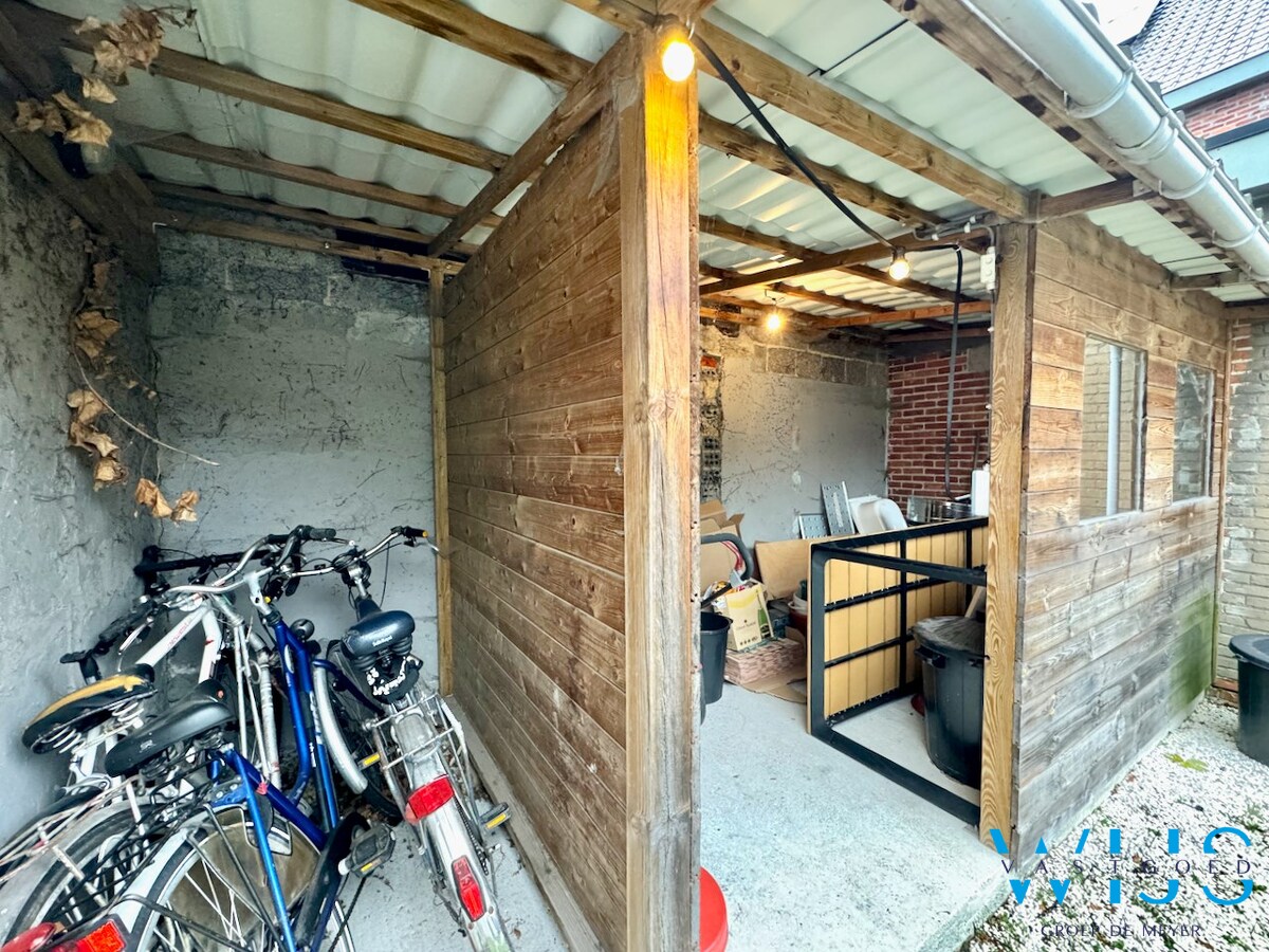 Instapklare gezinswoning in het toffe centrum van Assenede ! 