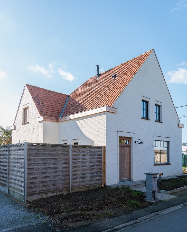 Instapklare alleenstaande woning (EPC A) met 3 slaapkamers en zuidgerichte tuin in Vichte 