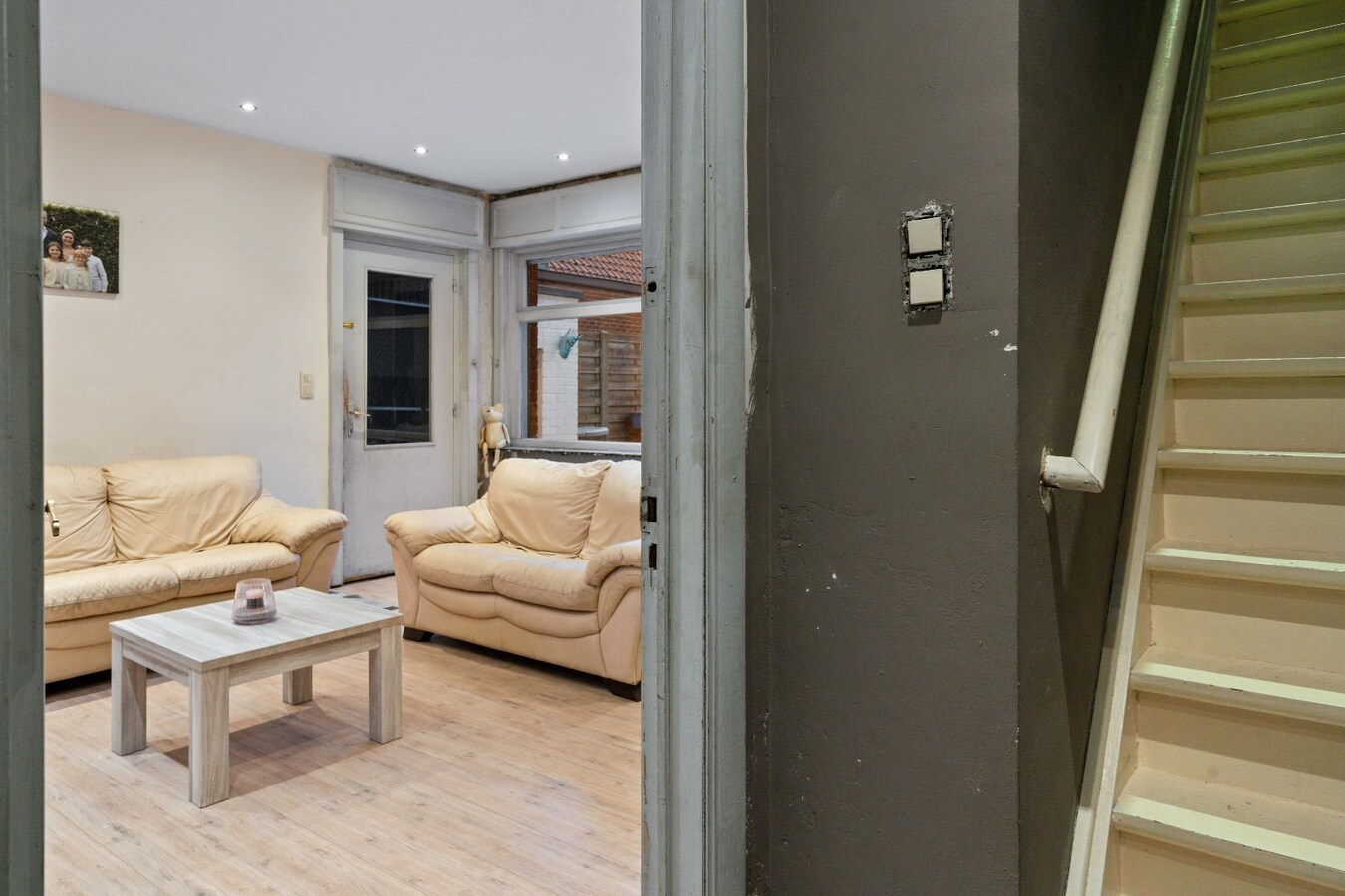 Centraal gelegen woning op ruim perceel van 721m² 