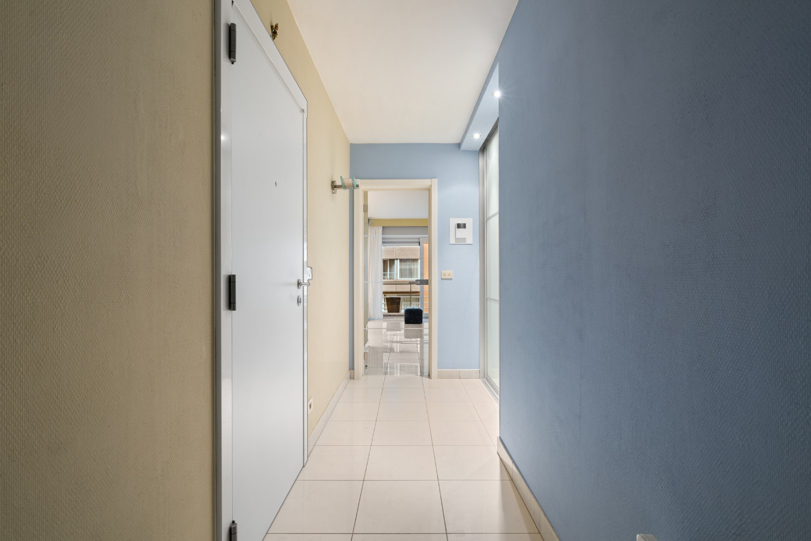 Instapklaar appartement met twee slaapkamers en zonnig terras in het centrum van Oostende 