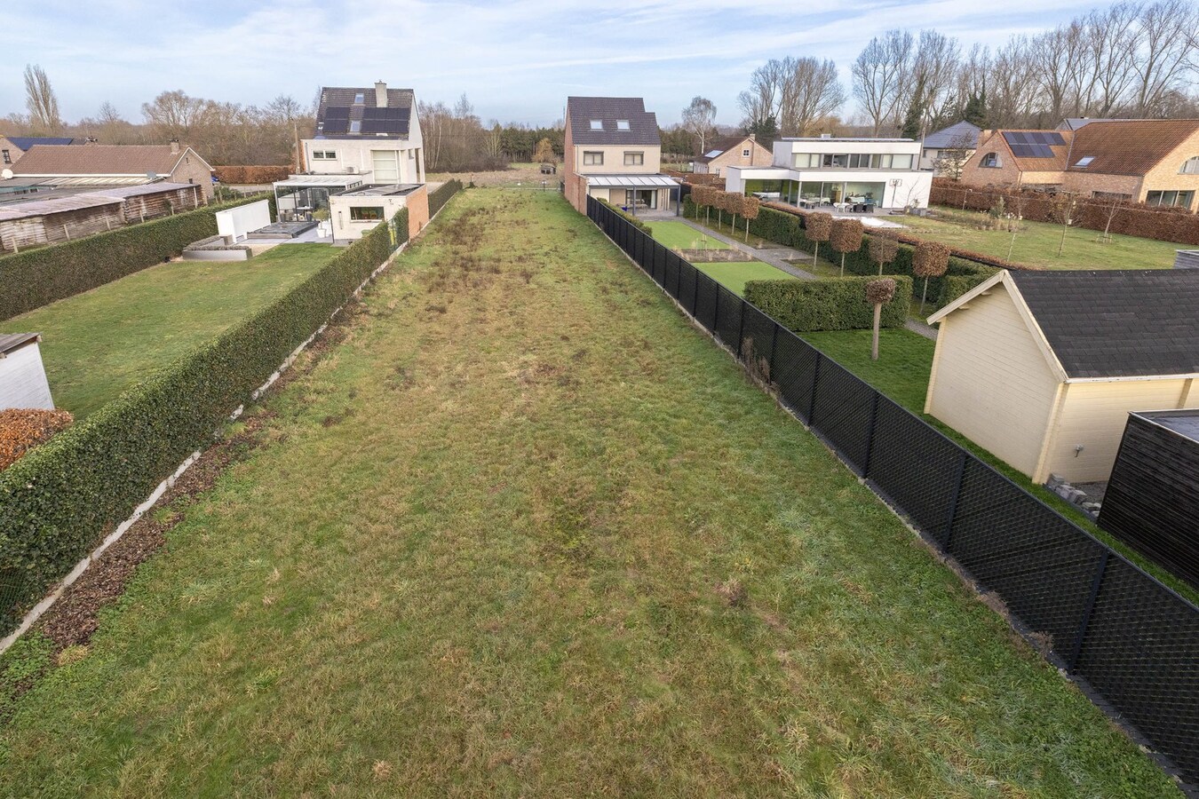 Bouwgrond op 950 m² - Z-oriëntatie - ideale ligging 