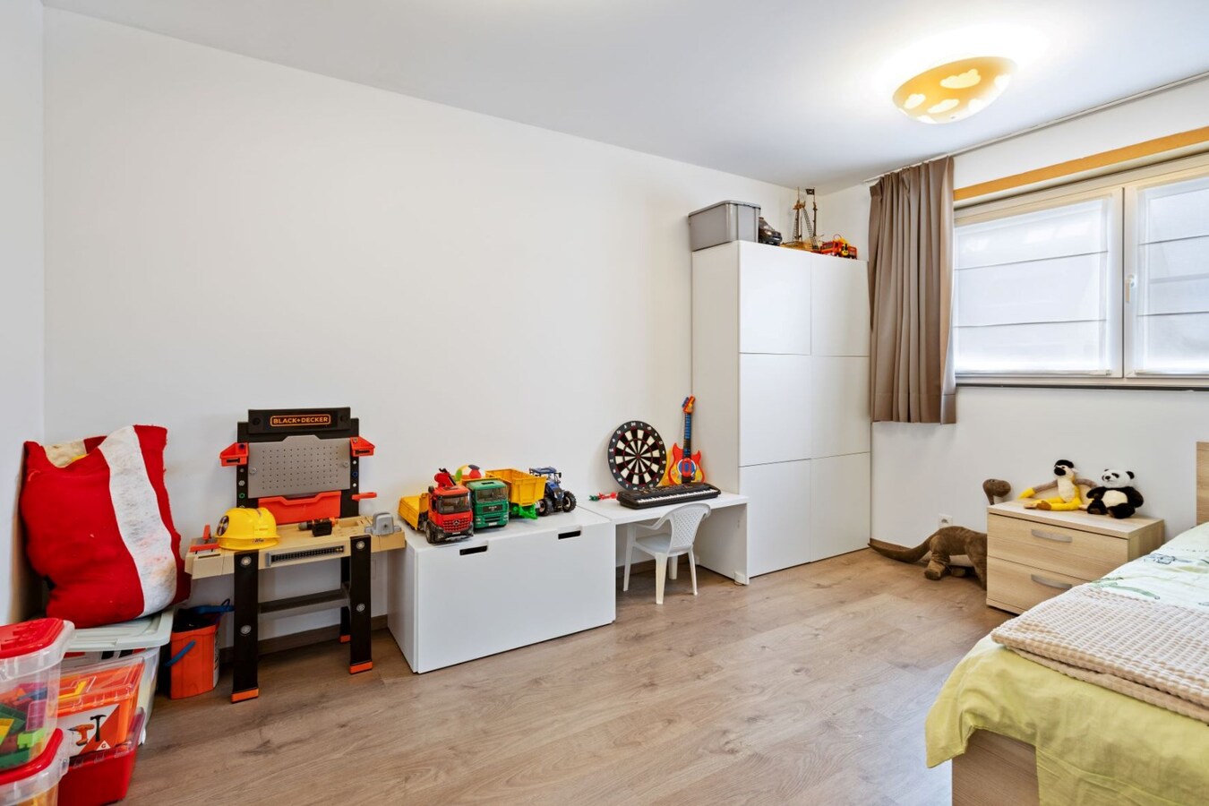 Centraal gelegen, halfopen woning met zonnige tuin 