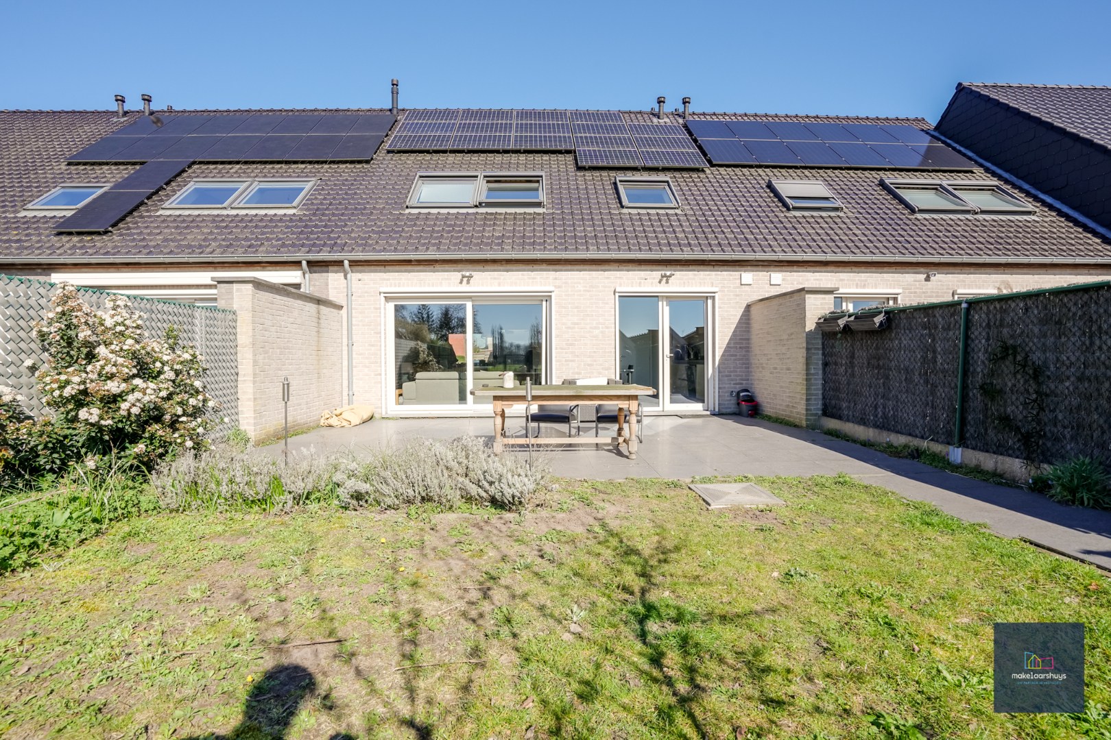 Rustig gelegen woning met 3slpk, garage en tuin 