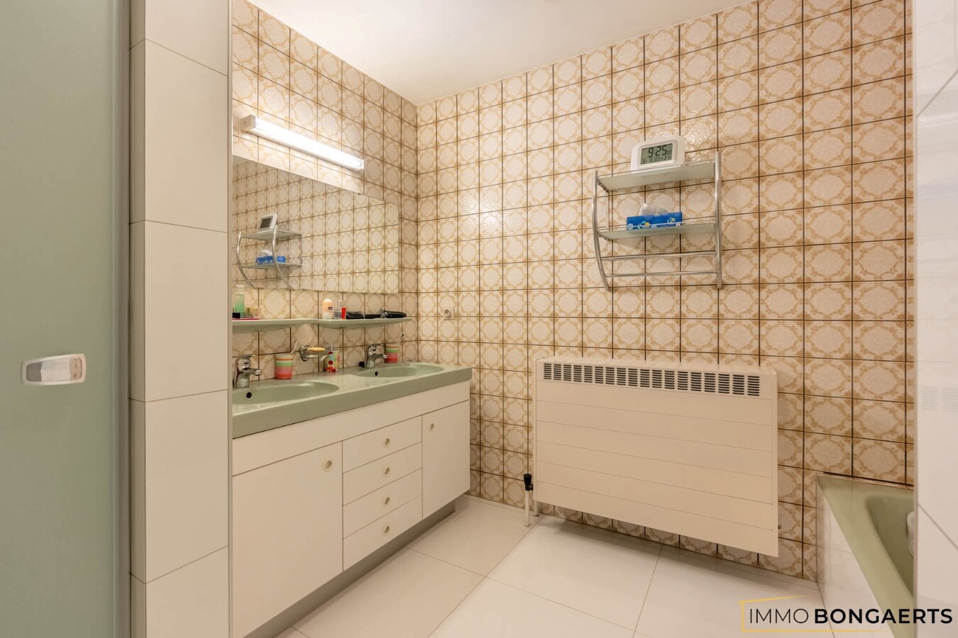 Ruime woning met 4 slaapkamers, tuin en garage in Opglabbeek. 